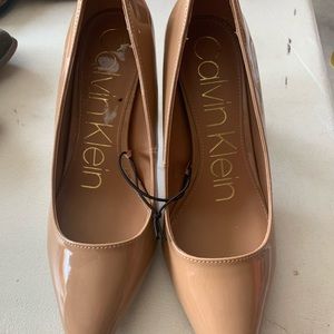 Calvin Klein nude pumps